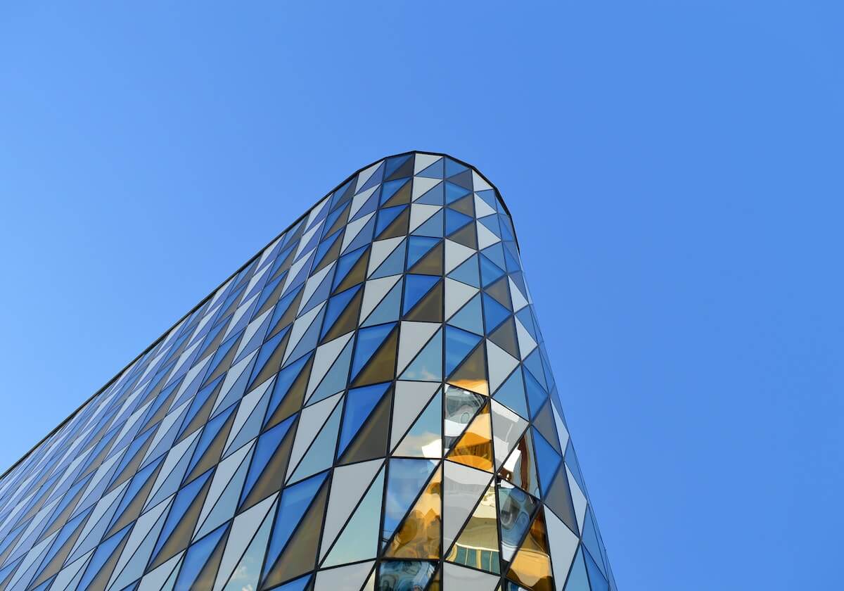 乐鱼体育官网-捶地板也没用！戈登捶地板示意认真防守，随后被小球员打进三分