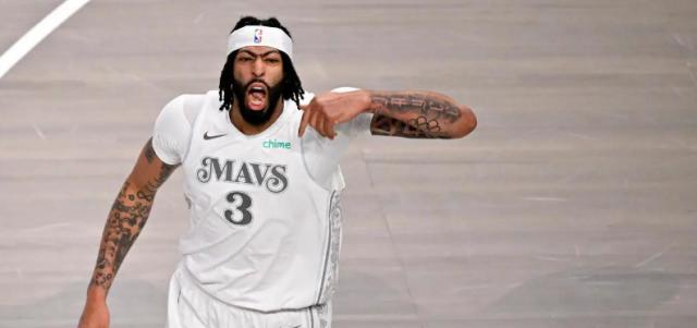 独行侠生涯3胜0负!浓眉哥努力证明他能代替东契奇